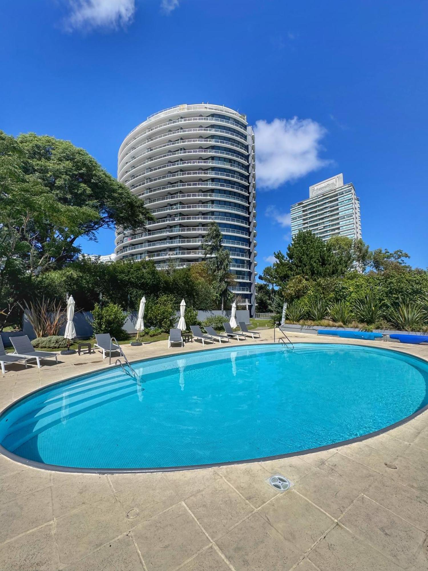 Apartamentos Torre Tressesenta Пунта-дель-Эсте Экстерьер фото