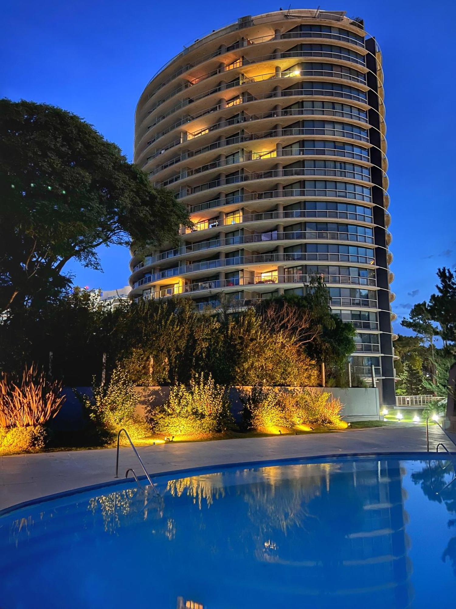 Apartamentos Torre Tressesenta Пунта-дель-Эсте Экстерьер фото